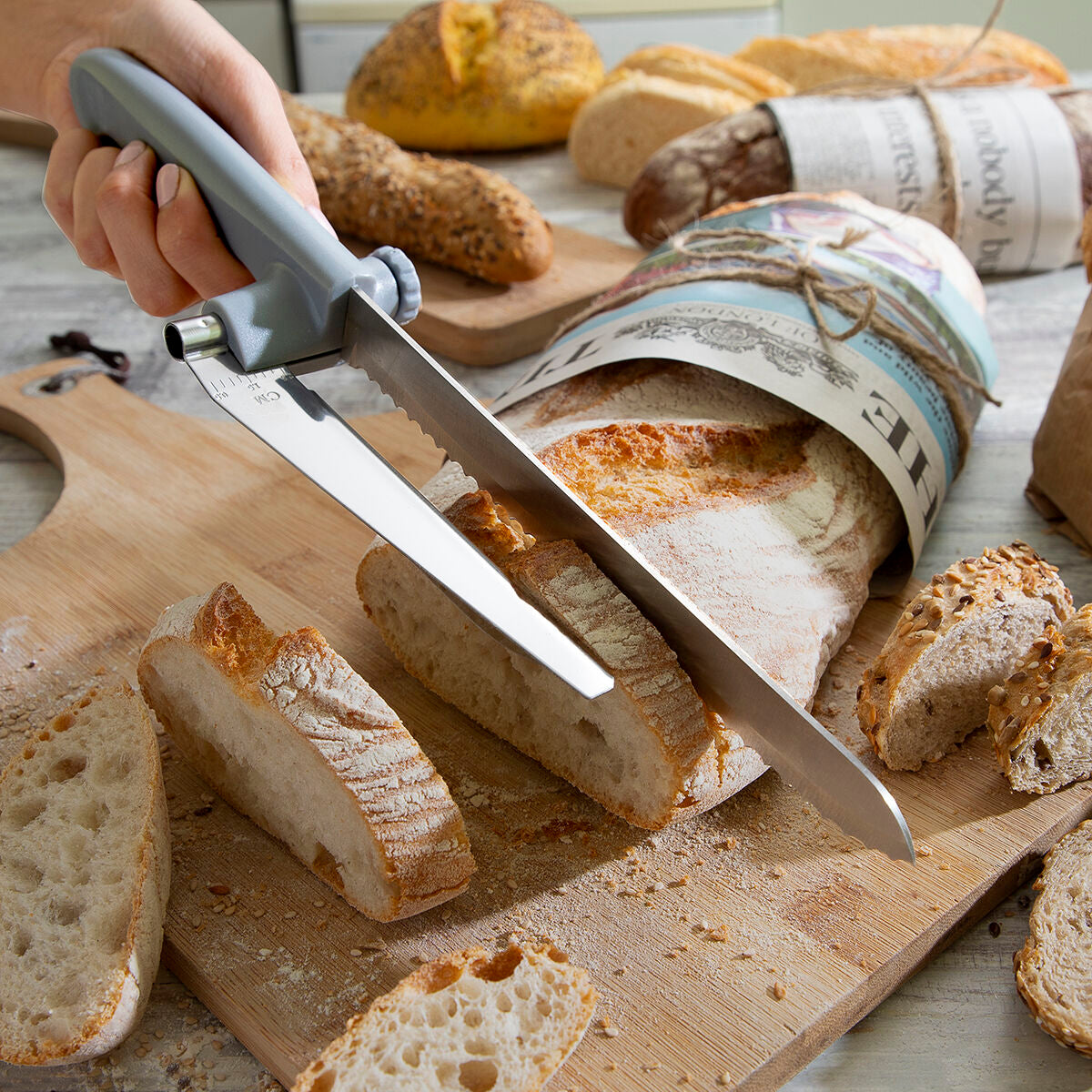 InnovaGoods Brotmesser mit Verstellbarer Schneidführung